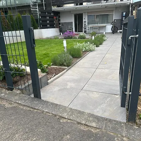 Mit Parkplatz Wurzburg